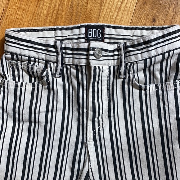 BDG Urban Outfitters Black & White Striped Lightweight Jeans - Picture 2 of 8